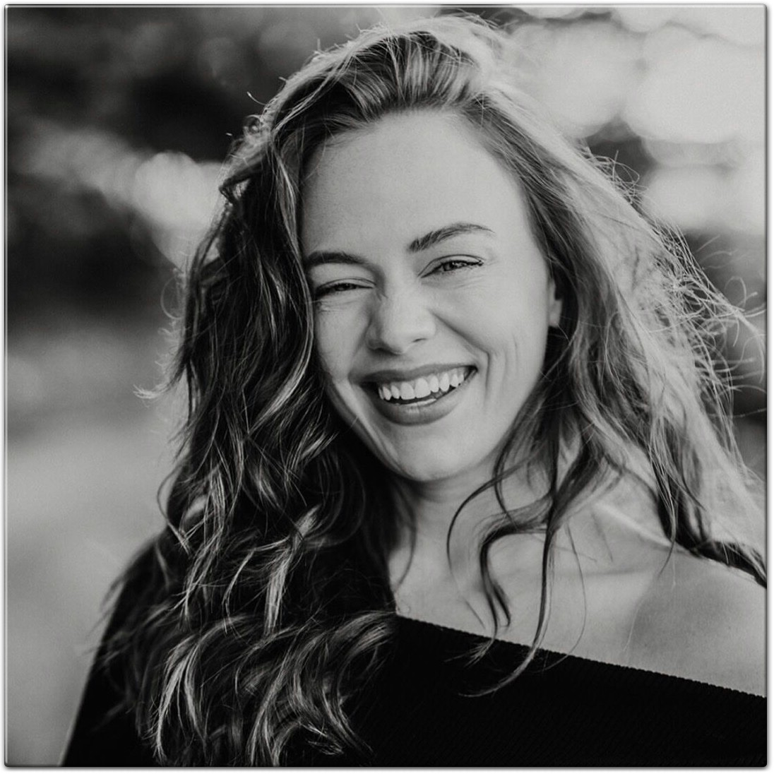 The Mountain Is You by Brianna Wiest Book Summary
