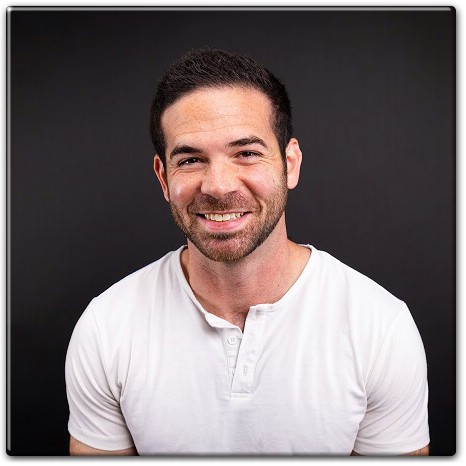 Book Summary : Ryan Daniel Moran’s 12 Months to $1 Million: How to Build a Real Business and Scale